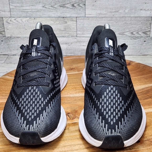 Nike Women's Size 8 Zoom Winflo 6 Shoes Black Running Sneakers BQ3192-003 - Picture 4 of 16